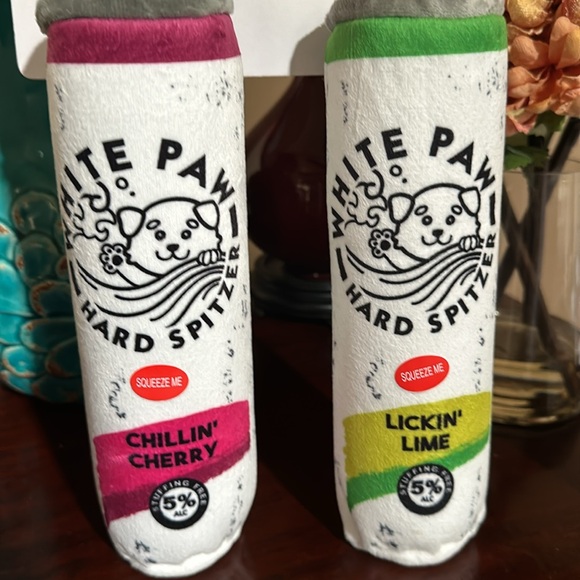 NWT Candle & Canine bundle candle and dog toy - Picture 16 of 16